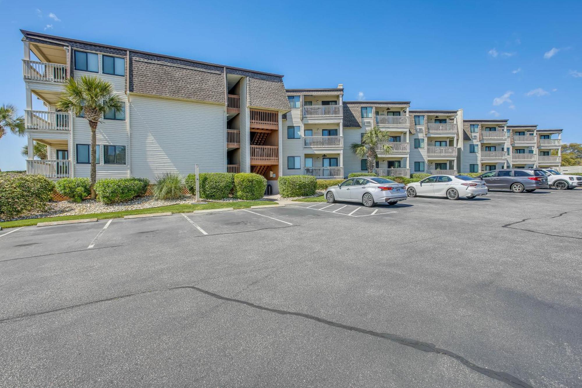 Beachfront Resort Condo With Pool View And Balcony! マートルビーチ エクステリア 写真